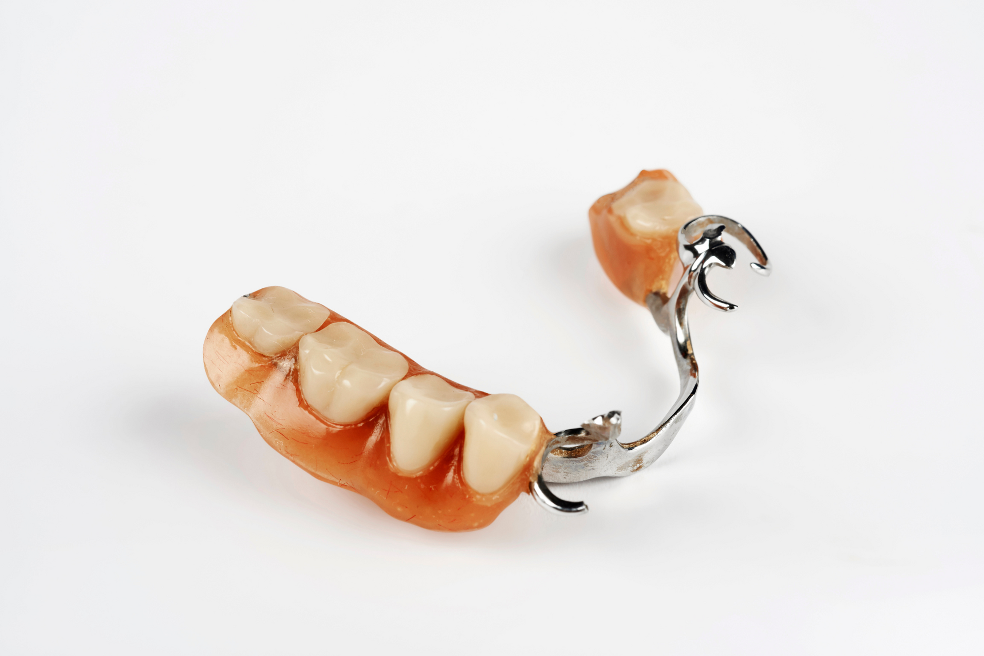 (イメージ)保険適用の入れ歯